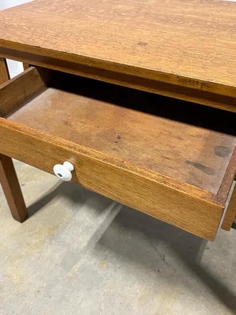 Mission Style Oak Desk With One Drawer And 2 Shelves - Thumbnail 3