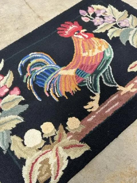 Rooster Hand Looped Rug - Thumbnail 2