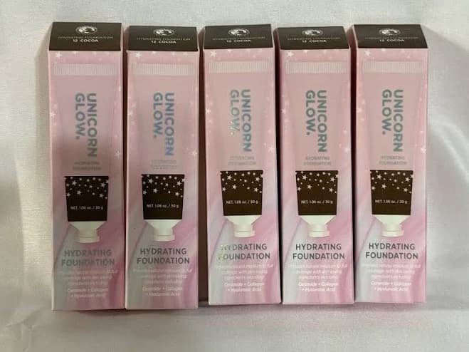 Unicorn Glow Hydrating Foundation 12 Cocoa - Thumbnail 7