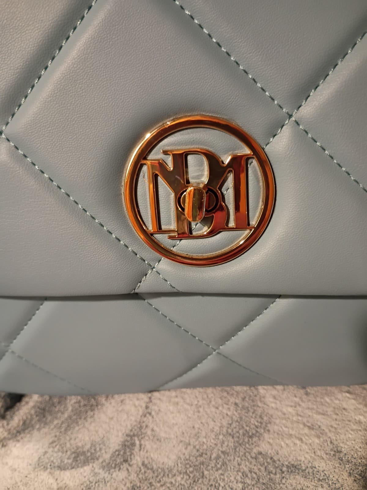 Badgley Mischka Large Baby Blue/Powder Shoulder Purse NWT Soft Great Purse!! - Thumbnail 2