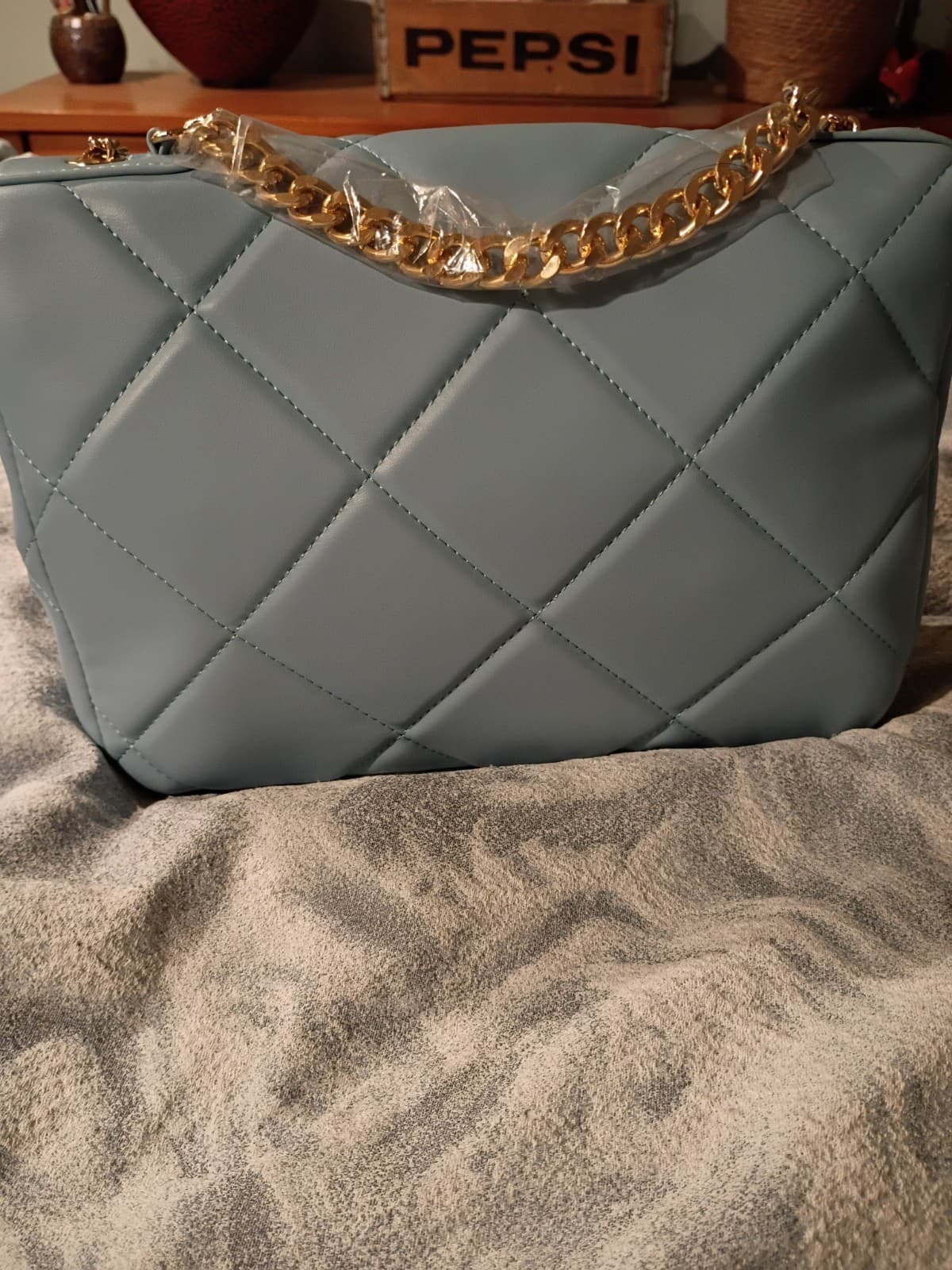 Badgley Mischka Large Baby Blue/Powder Shoulder Purse NWT Soft Great Purse!! - Thumbnail 3