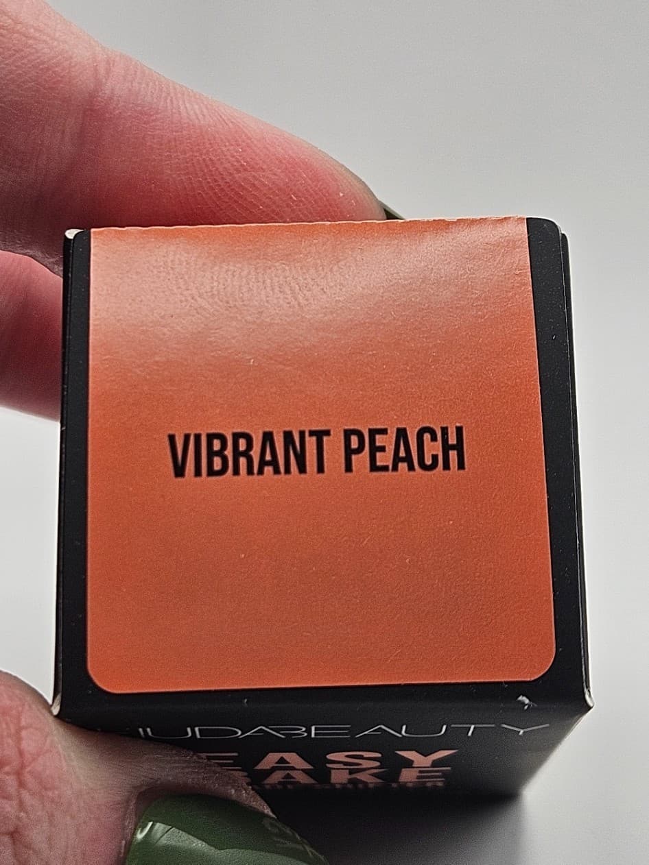 Huda Beauty Easy Bake 'Vibrant Peach' Pure Pigment 1g/0.03oz - NOT SOLD in USA - Thumbnail 2