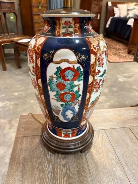 Imari Style Porcelain Base Table Lamp - Thumbnail 3