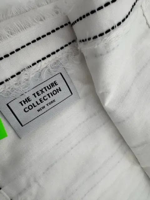 White & Black Textured Table Runner - Thumbnail 2