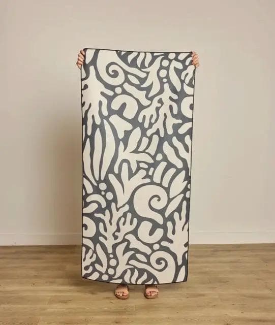 *NEW* Geometry Inkwell Beach Towel - Image 1