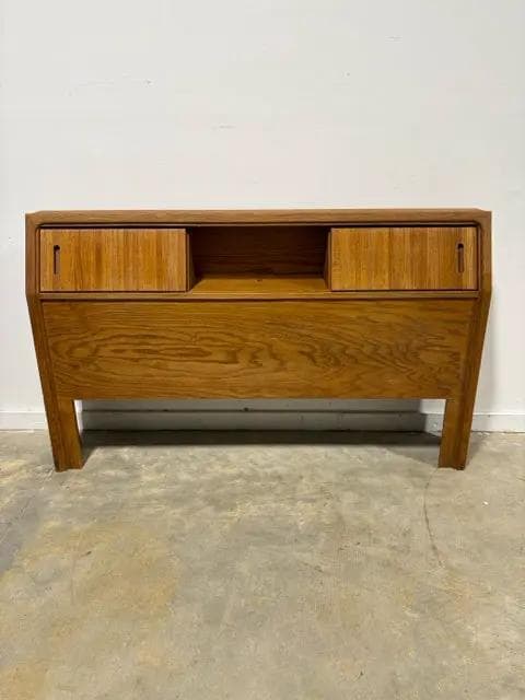 Queen Size Wood Headboard with 2 Sliding Doors and Bookshelves - Image 1