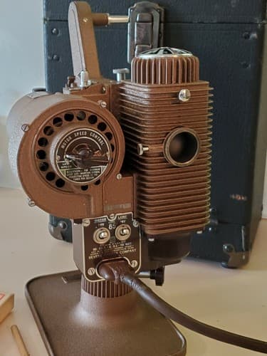 Vintage DeJUR 8mm Home Movie Projector Model 85 w/ Original Case 1950s. Bundle - Thumbnail 8