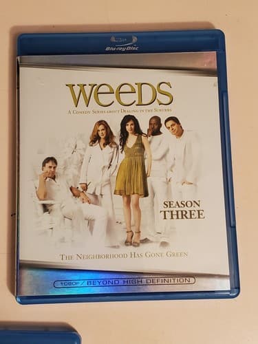 BLURAY TV - WEEDS Seasons 2, 3, 4 (2006-8) Six Discs / 1,033 min. Tested works - Thumbnail 7