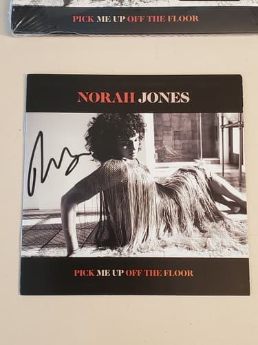 AUTOGRAPH MUSIC CD - Norah Jones - Pick Me Up Off The Floor (2020) NEW SEALED #1 - Thumbnail 3