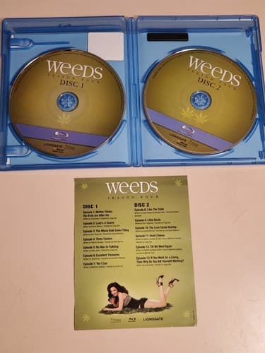 BLURAY TV - WEEDS Seasons 2, 3, 4 (2006-8) Six Discs / 1,033 min. Tested works - Thumbnail 12