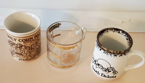 Mount Rushmore South Dakota coffee mug cup glass ceramic lot of 3. Exc cond - Thumbnail 2