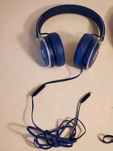 APPLE BEATS A1746 Wired Headphones LOT OF 2. Blue Leather. 1. Used, exc 2.PARTS - Thumbnail 7