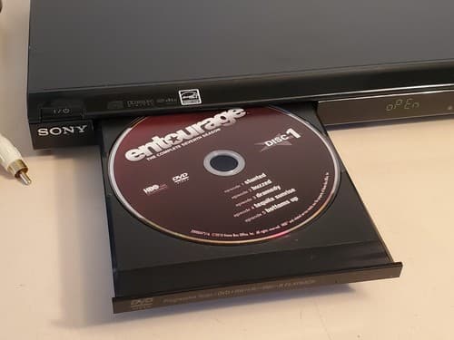 SONY DVP-SR200P DVD / CD Player. Progressive Scan. Tested works. Bundle cables - Thumbnail 5