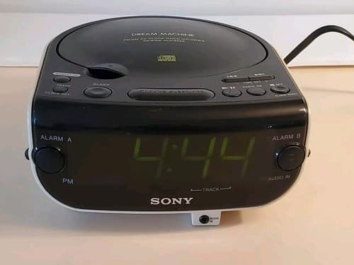 SONY ICF-CD815 Dream Machine AM/FM Stereo, CD, Aux input. Dual Alarm Clock ++ - Thumbnail 2
