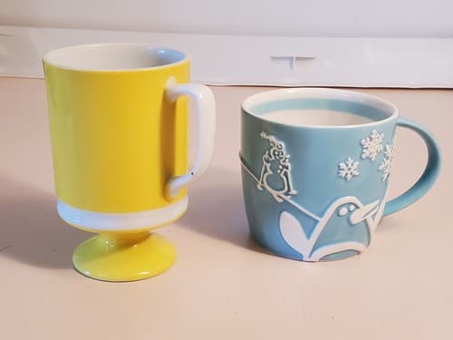 8oz. COFFEE MUG LOT OF 2. STARBUCKS Blue Winter 2007 Mug & Japan 8oz. Yellow Mug - Thumbnail 2