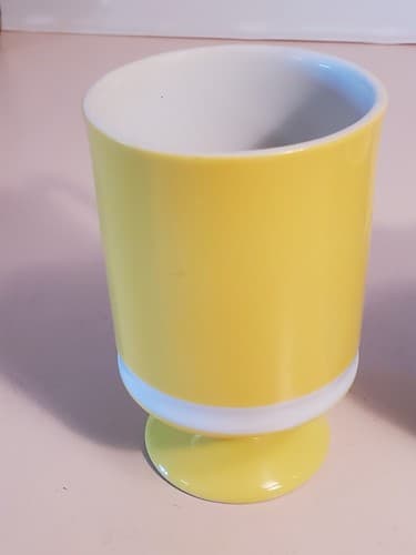 8oz. COFFEE MUG LOT OF 2. STARBUCKS Blue Winter 2007 Mug & Japan 8oz. Yellow Mug - Thumbnail 7