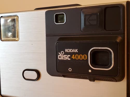 Vintage 1983 Kodak Disc 4000 Camera by EASTMAN KODAK COMPANY with strap - Thumbnail 9