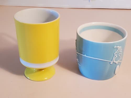 8oz. COFFEE MUG LOT OF 2. STARBUCKS Blue Winter 2007 Mug & Japan 8oz. Yellow Mug - Thumbnail 17