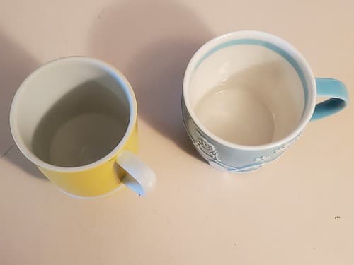 8oz. COFFEE MUG LOT OF 2. STARBUCKS Blue Winter 2007 Mug & Japan 8oz. Yellow Mug - Thumbnail 14