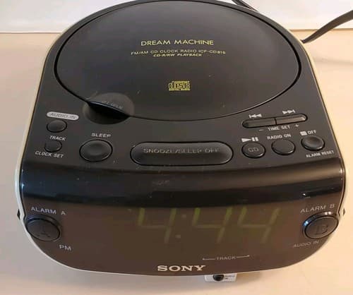 SONY ICF-CD815 Dream Machine AM/FM Stereo, CD, Aux input. Dual Alarm Clock ++ - Thumbnail 3