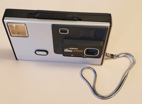 Vintage 1983 Kodak Disc 4000 Camera by EASTMAN KODAK COMPANY with strap - Thumbnail 10