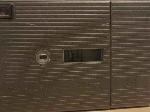 Vintage 1983 Kodak Disc 4000 Camera by EASTMAN KODAK COMPANY with strap - Thumbnail 12