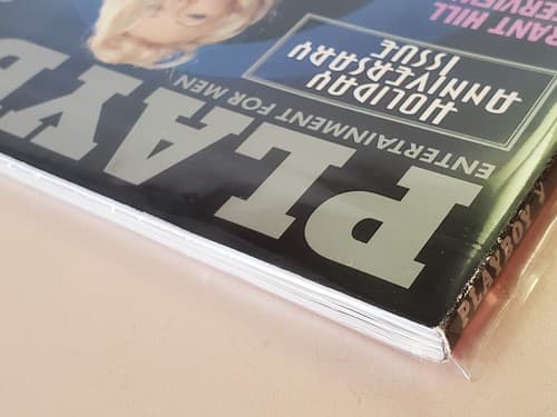 PLAYBOY Magazine 1998 Jan. Shannon Tweed. Interview: Grant Hill. Collectible iss - Thumbnail 3