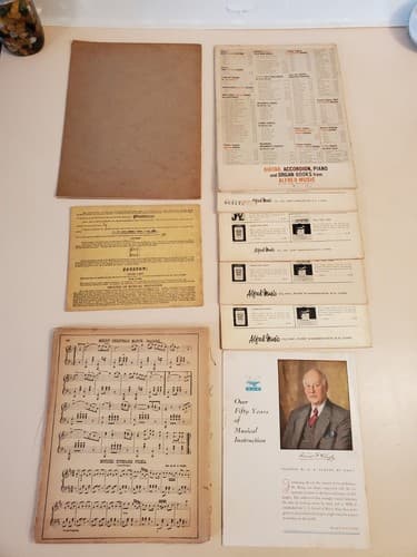 Vtg MUSIC BOOK LOT OF 9. Bundle includes 3 music writing, 5 Spinet Organ + - Thumbnail 2