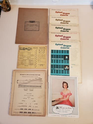 Vtg MUSIC BOOK LOT OF 9. Bundle includes 3 music writing, 5 Spinet Organ + - Image 1