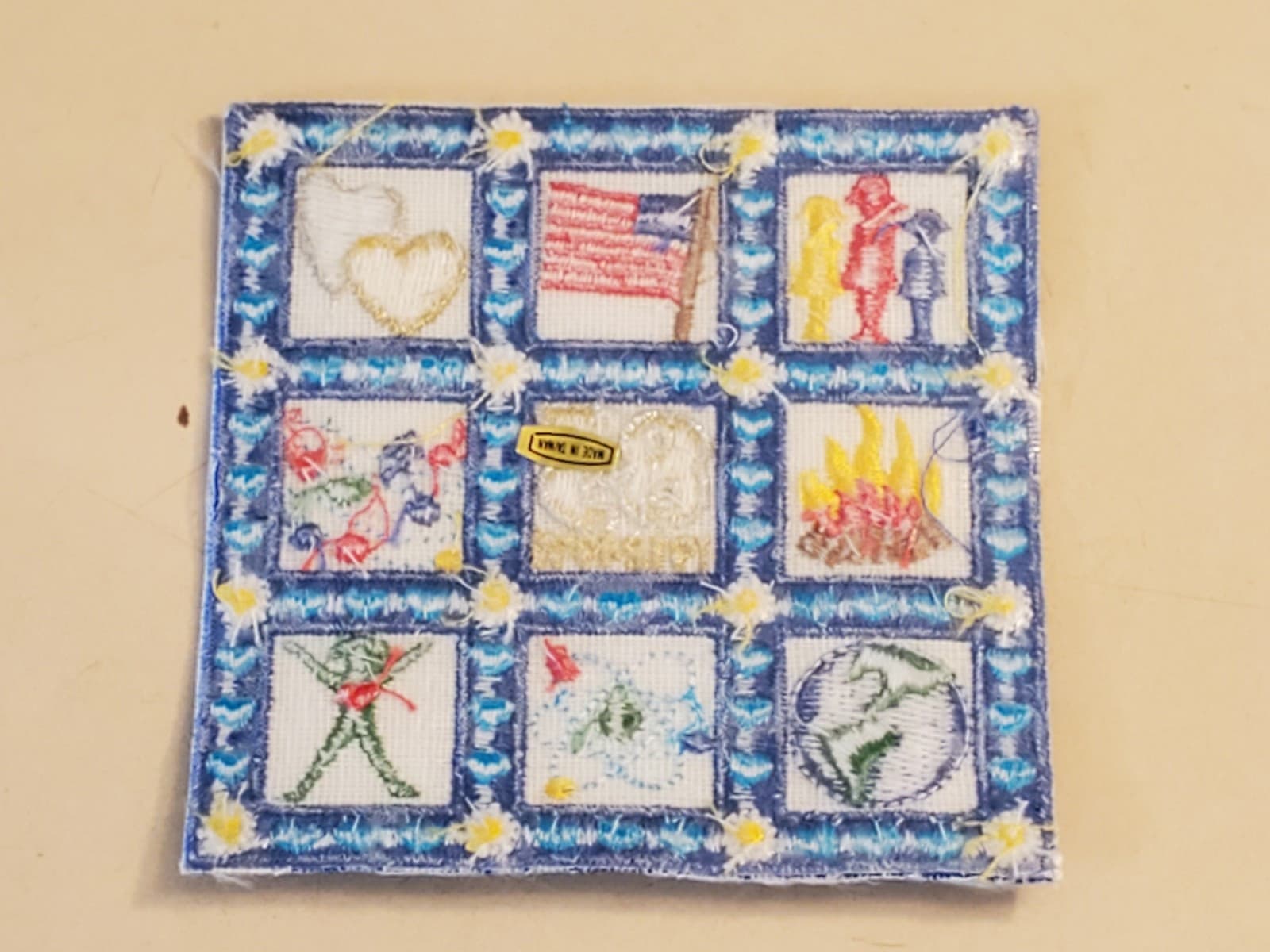 GIRL SCOUTS Patch '1997 85th Anniversary' GSA Embroidered Iron-on. NEW Loose - Thumbnail 2