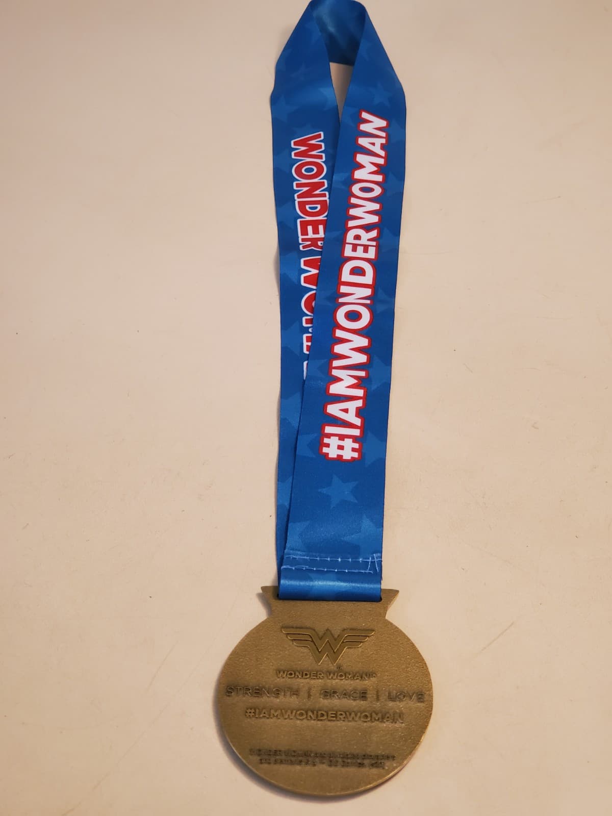 DC WONDER WOMAN RUN SERIES Medal with Ribbon. Bronze color metal w red enamel - Thumbnail 7