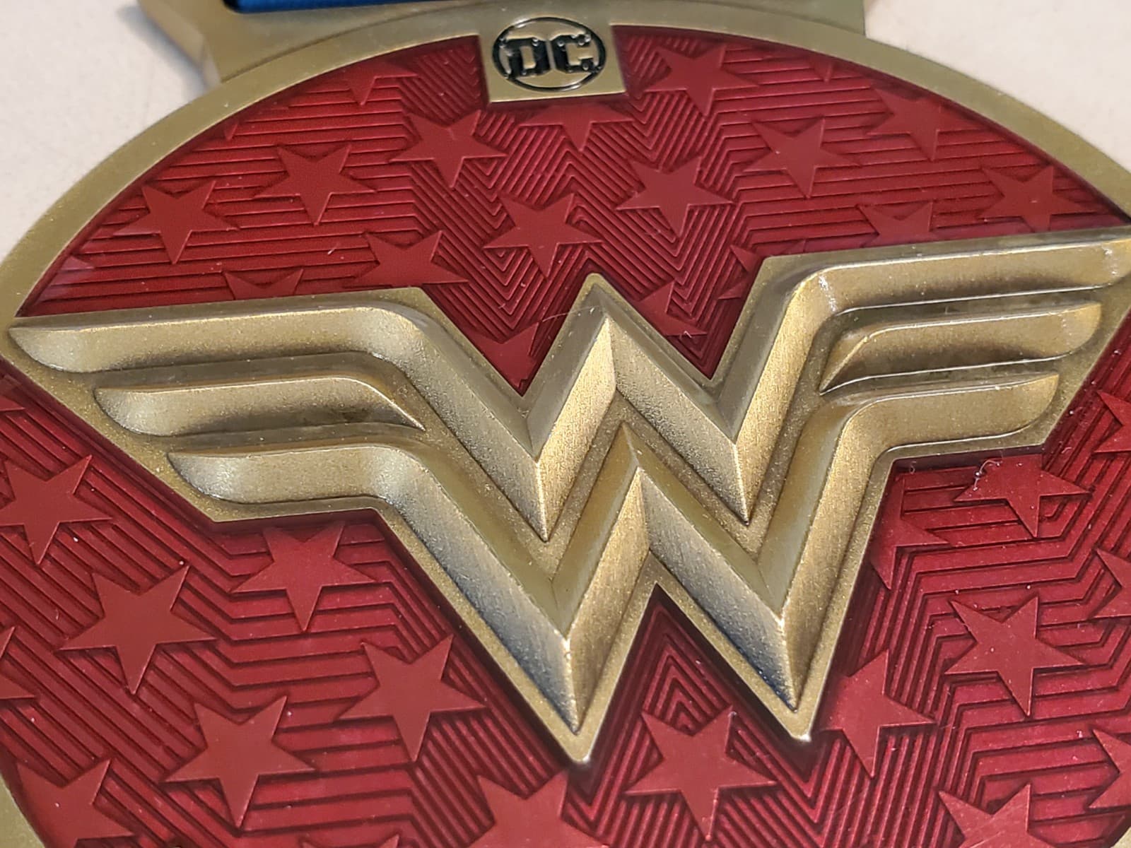 DC WONDER WOMAN RUN SERIES Medal with Ribbon. Bronze color metal w red enamel - Thumbnail 10