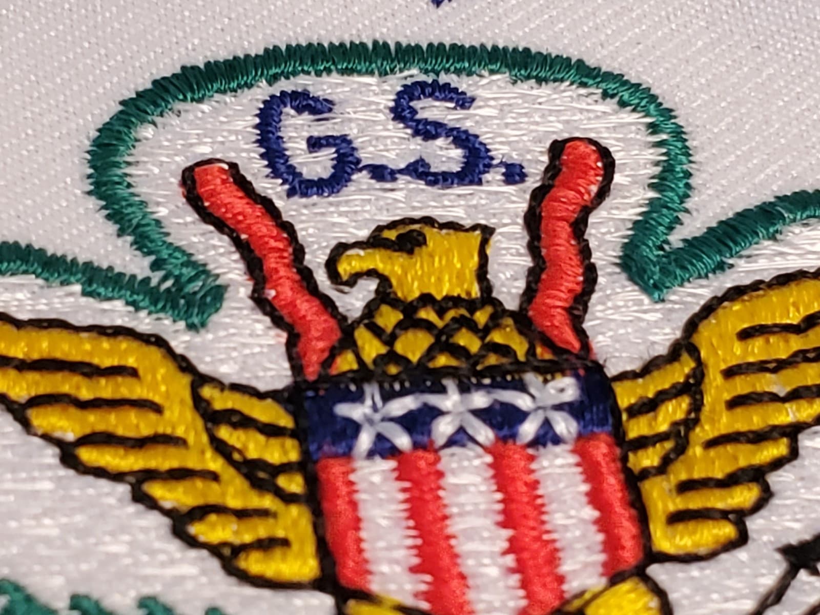 GIRL SCOUTS Patch 'We Love Our Volunteers' GSA Embroidered Iron-on. NEW Loose It - Thumbnail 3