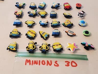 LOT(30) CROCS Charms 'MINIONS' shoe jibbitz for sandals cloggs. Fits adult&youth - Thumbnail 2
