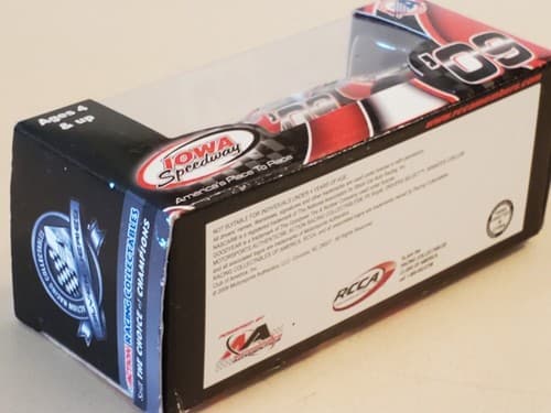 NASCAR ACTION RACING Car 2009 Iowa Speedway 09. NEW. - Thumbnail 4