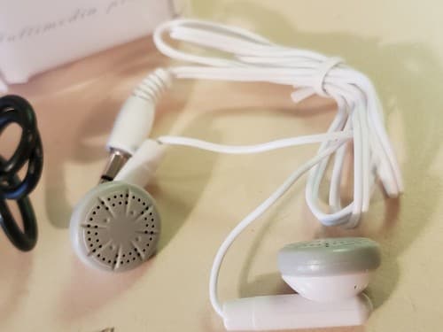 NEW MP3 Multimedia Music Player Kit. Super compact White player with belt clip. - Thumbnail 3