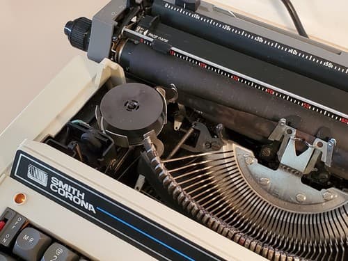 SMITH CORONA 3L Electra XT Electronic Typewriter Sterling Cartridge extra ribbon - Thumbnail 9