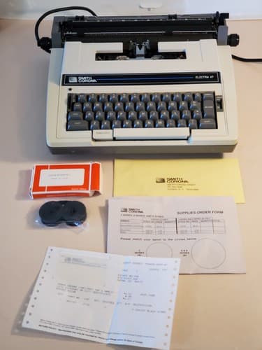 SMITH CORONA 3L Electra XT Electronic Typewriter Sterling Cartridge extra ribbon - Thumbnail 3