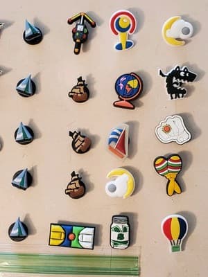 LOT(35) CROCS Charms 'MISC' shoe jibbitz for sandals cloggs. Fits adult & youth - Thumbnail 4