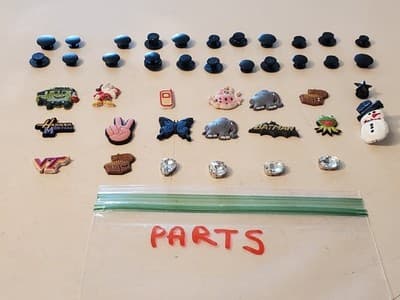 LOT(42) CROCS Charms 'PARTS' shoe jibbitz for sandals cloggs. Fits adult &yout - Thumbnail 2