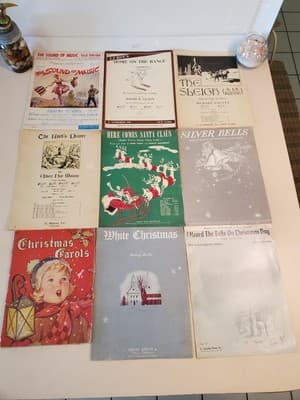 LOT(9) CHRISTMAS Sheet Music and Song Books of American Classics. a.Christmas Ca - Image 1