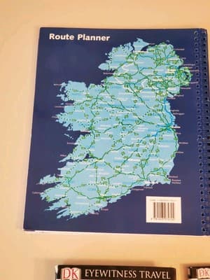 (5) LOT - IRELAND Travel Books a.DK Ireland b.DK Dublin c.DK Top 10 Dublin d.OS - Thumbnail 5