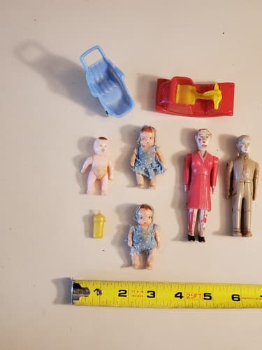 Vtg RENWAL 50s Baby Toys LOT of 8. Father, Mother, 3 babies, stroller, horse - Thumbnail 4