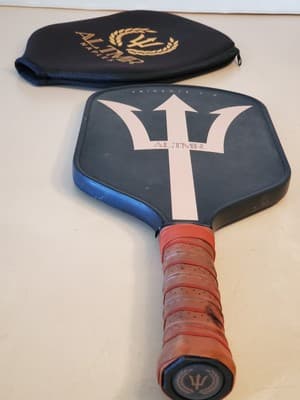 ALTMR Tridente 1.0 Pro Pickleball Paddle w cover. USAPA Approved T-700 Carbon - Thumbnail 5