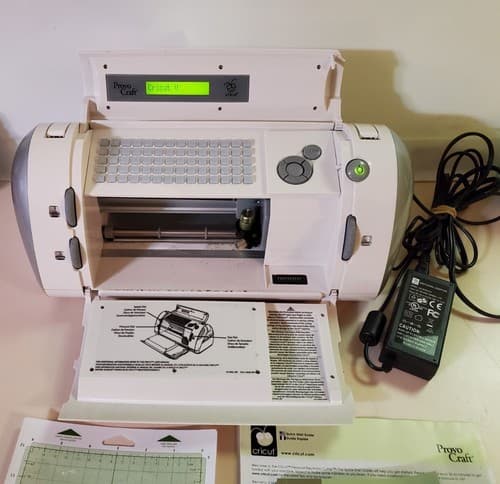 CRICUT CRV001 Personal Elec Cut Machine. Bundle unit, orig box mat, 2 cartridges - Thumbnail 7