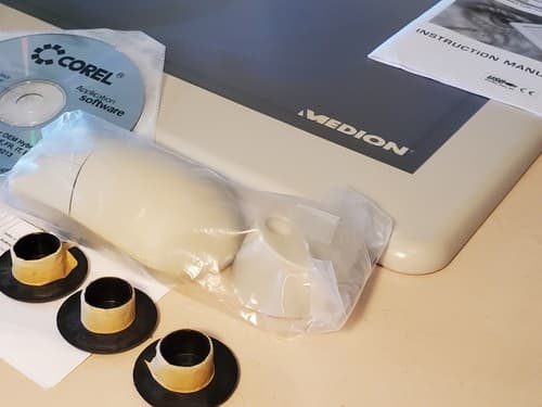 MEDION MD9570 PC USB Graphics Tablet with cordless mouse and drawing pen. Bundle - Thumbnail 5