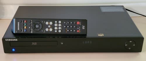 Samsung HDMI Blu Ray DVD Disc Player (#BD-P1500). Bundle original remote control - Thumbnail 2