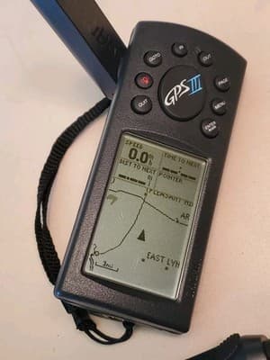 GARMIN GPS III Handheld Navigation Computer Tested works. Bundle unit, charger + - Thumbnail 7