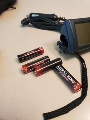 GARMIN GPS III Handheld Navigation Computer Tested works. Bundle unit, charger + - Thumbnail 11