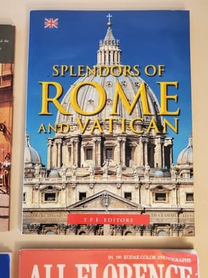 (6) LOT - ITALY Travel Books a.Ancient Rome b.Vatican City c.Rome + Vatican d.Pa - Thumbnail 10